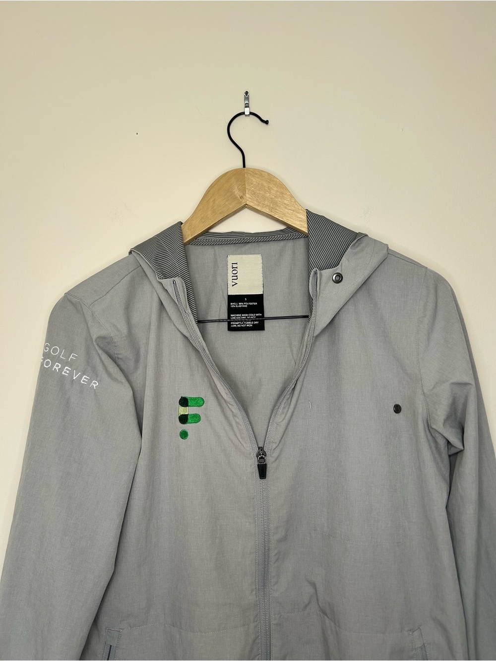 Vuori Men’s Outdoor Trainer Shell Golf Forever Embroidered Logo Size Small - Picture 2 of 8